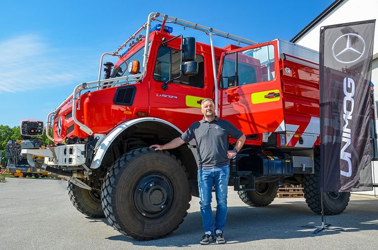 Mathias Lindahl, Veho Import intill en Unimog U5023