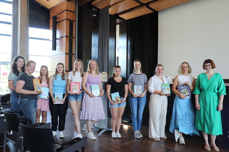 Kinderbuchautorin Jasmin Schaudinn zu Gast in der Lehrveranstaltung „Erzähl doch mal! Frühkindliche Bildung mit Bilderbüchern gestalten“