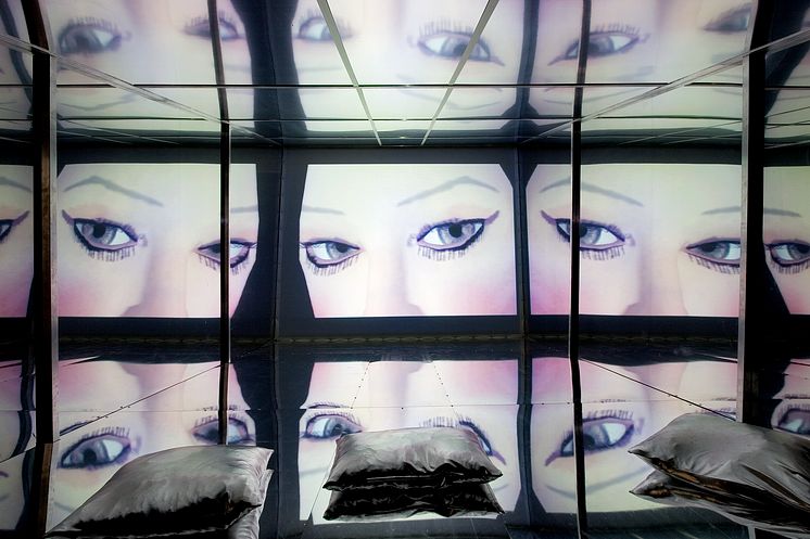 Chinese Summer, Cao Fei, I. Mirror: A Second Life City, 2007, Astrup Fearnley Samlingen 