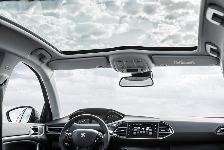 Panoramaglastaket på nya Peugeot 308