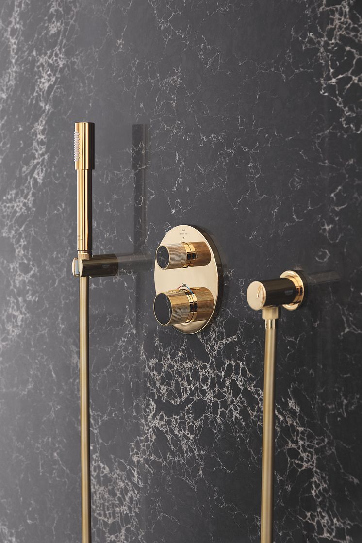 GROHE_Atrio Private Collection_shower system_Cool Sunrise_24396GL0_Mood 1