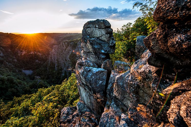 Thale_Sonnenuntergang_auf_dem_Hexentanzplatz_im_Harz