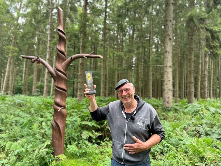 Alfred Bullermann hat mit seinem Entwurf für ein Wegekreuz und der Umsetzung in seinem Atelier die Wünsche seines Auftraggebers perfekt getroffen.