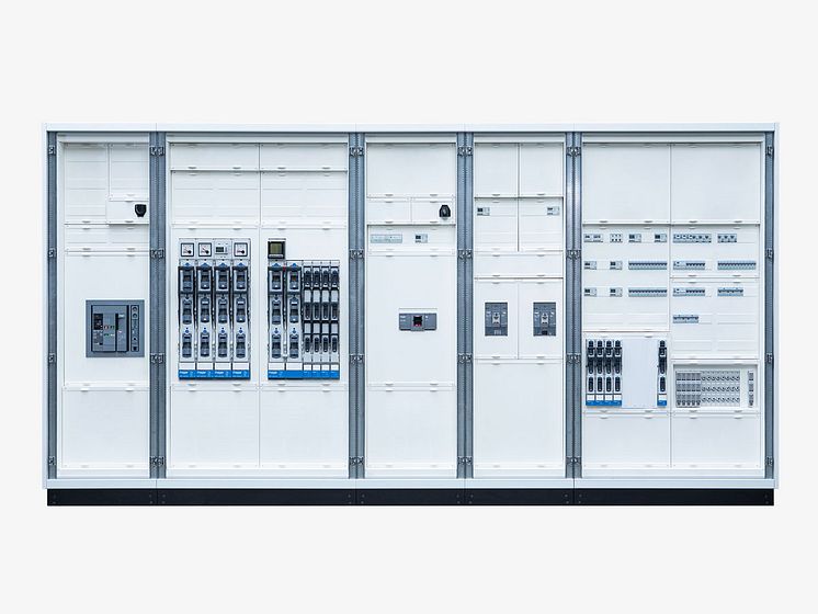 Hager Schranksystem univers N Hochstrom bis 1.600 A_12