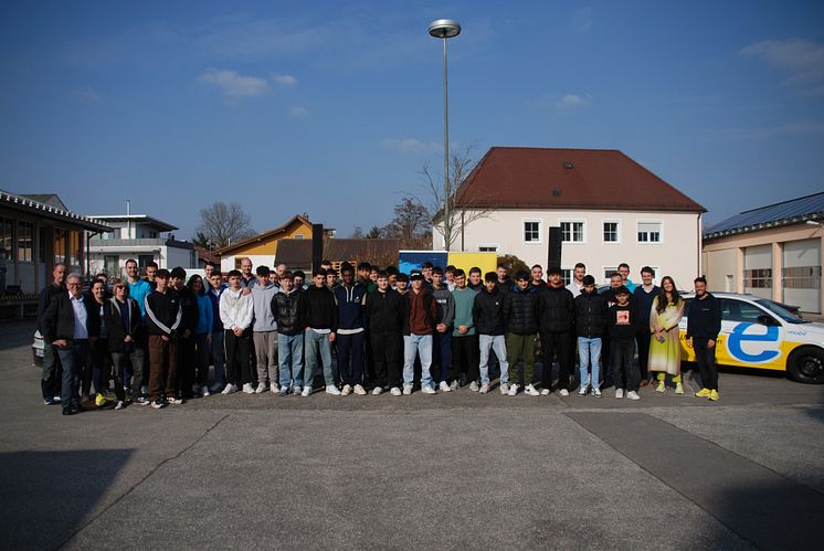 Bayernwerk-E-Football-Turnier-Eggenfelden-Gruppenfoto