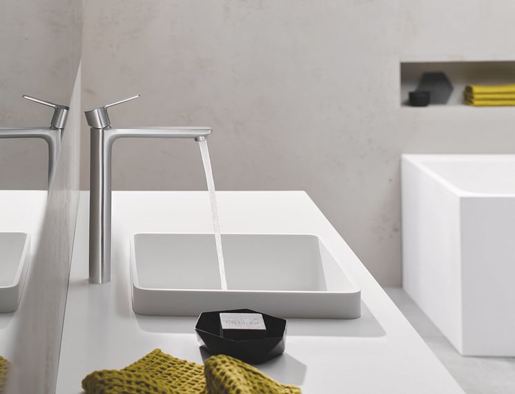 GROHE_Lineare_SuperSteel_Milieu