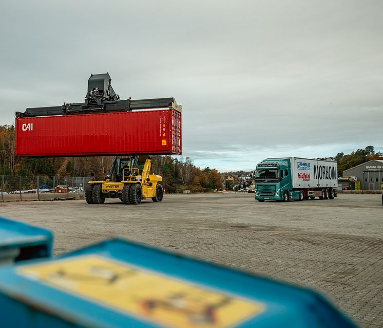 First container delivery port of Arendal 23.10.23