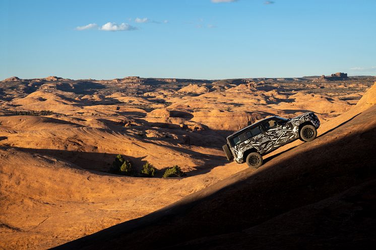 DEF_OCTA_25MY_T&D_250424_01_MOAB.jpeg