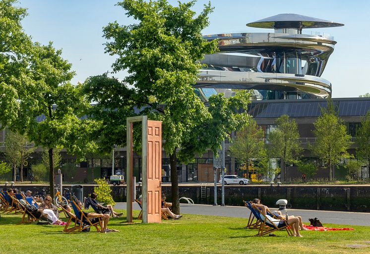 Kebony-Holztreppe im FENIX Museum: Nachhaltige Architektur, doppelte Helix, Design von MAD Architects in Rotterdam