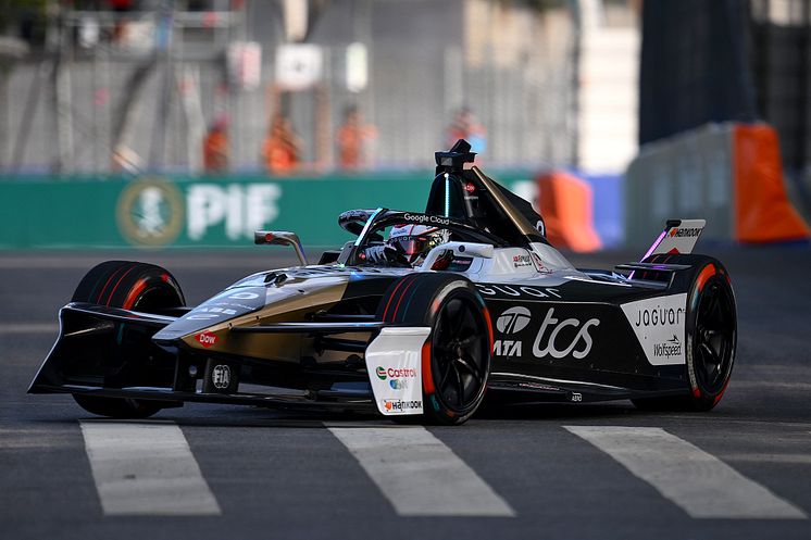 J_TCS_Racing_Sao_Paulo_Mitch_Evans_060125_003.jpg