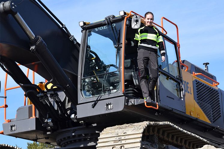 Alva Bånkestad, instruktör Volvo CE