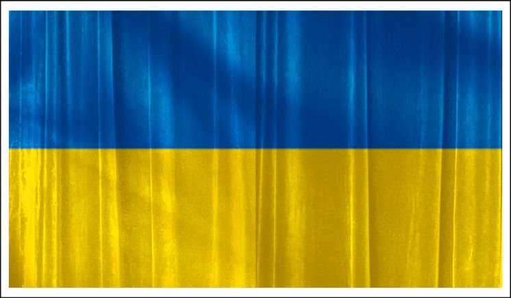 Ukrainas flagga-ridå.jpg