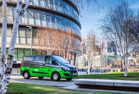 V Londýně Ford testuje flotilu 20 prototypů Transit PHEV s plug-in hybridním pohonem