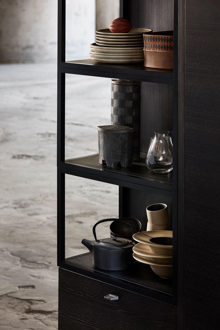 Drømmekjøkkenet S45 Bistro ask brunbeiset/ svart 
