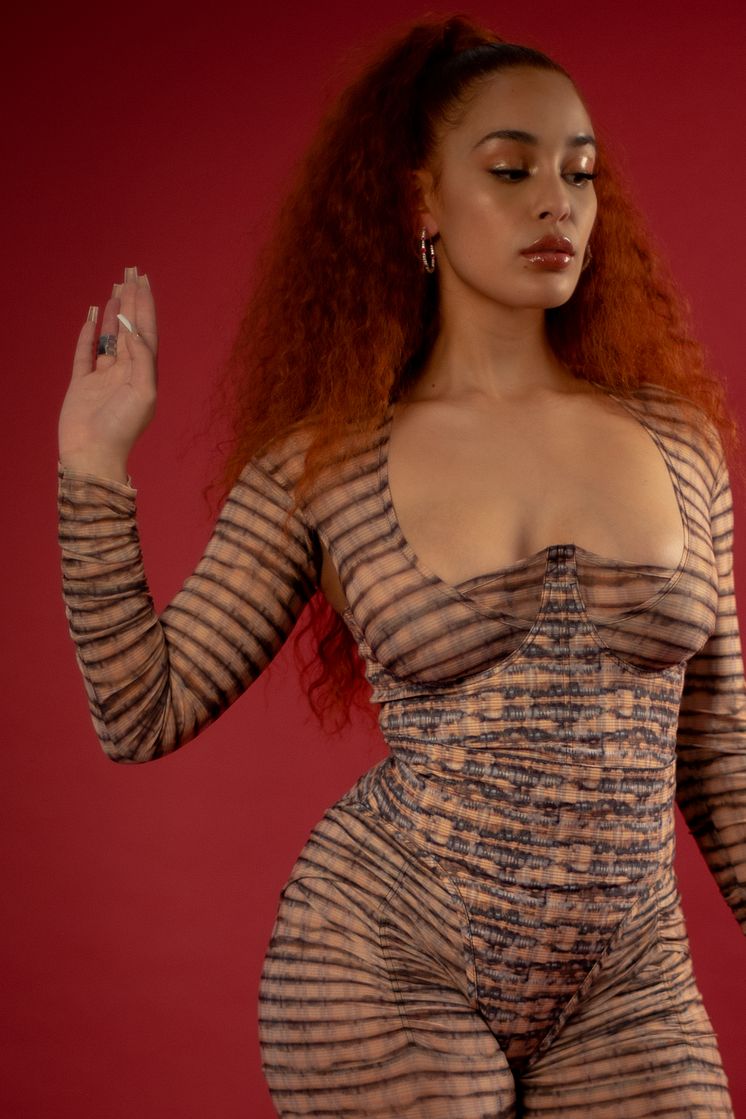 JORJA SMITH - PRESS SHOT - BRB-407 credit Bardha Krasniqi.jpg