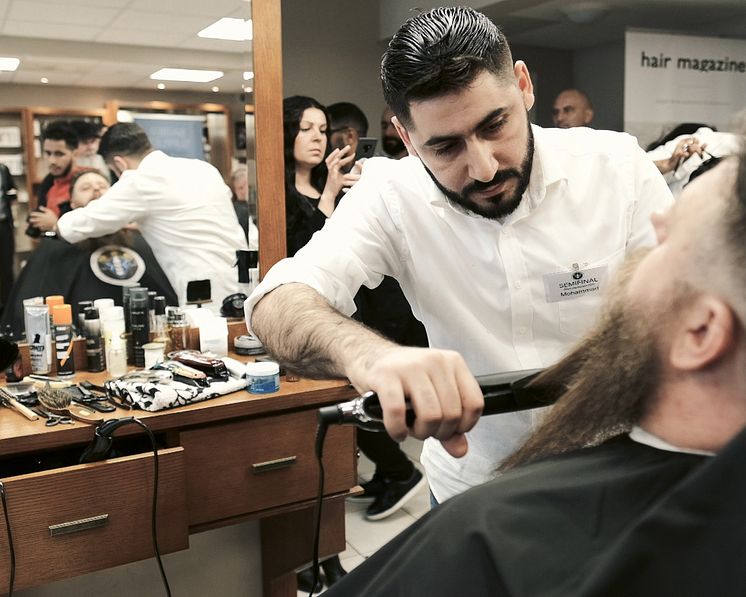 Mohammad Awais, Klippet Barbershop, Tibro