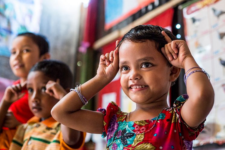 UNICEF förnyar samarbetet med H&M Foundation