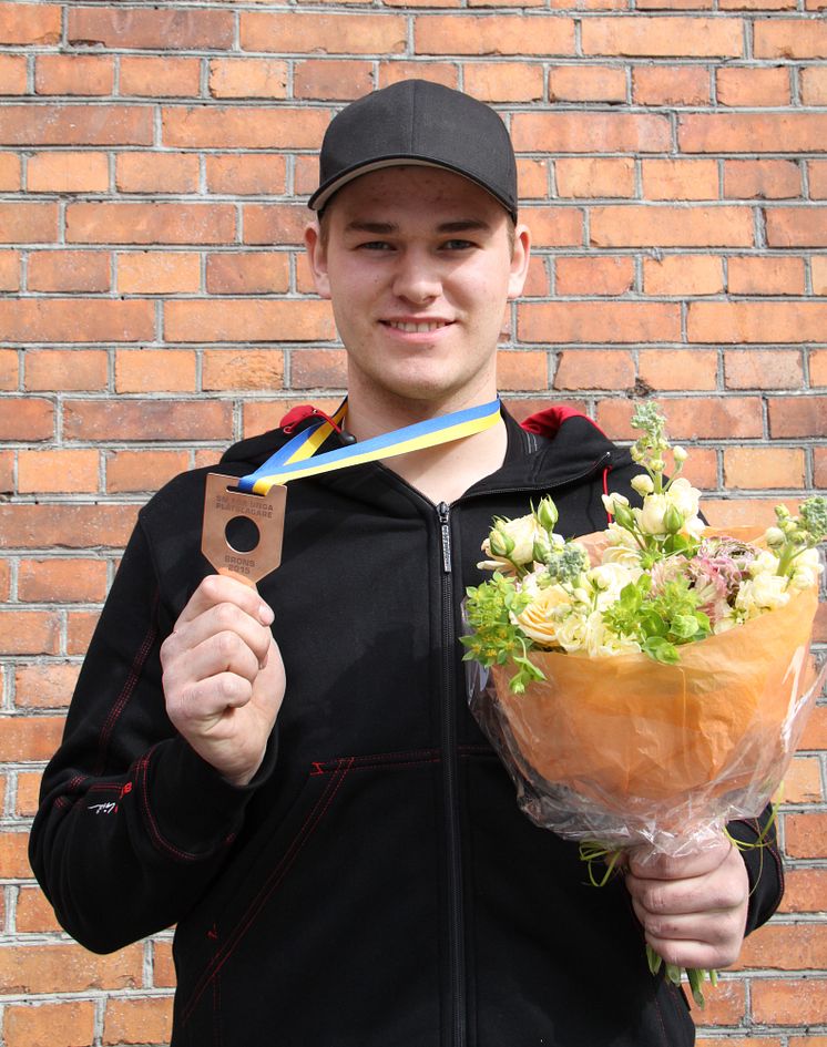 Final i SM för unga plåtslagare 2015: 3:e placerade Albin Ählman, Ebersteinska gymnasiet, Norrköping.
