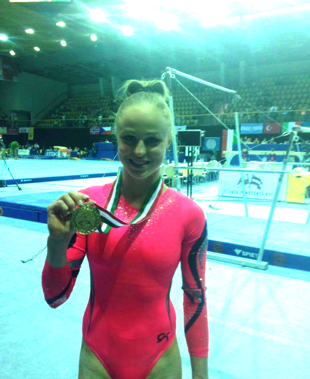 Jonna Adlerteg, guld i barr, world challenge cup