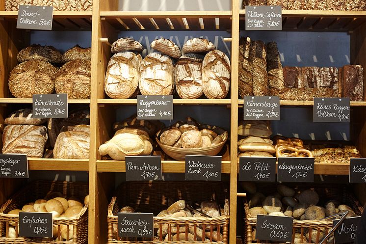 Berlin_Frisch_gebackenes_Bio-Brot