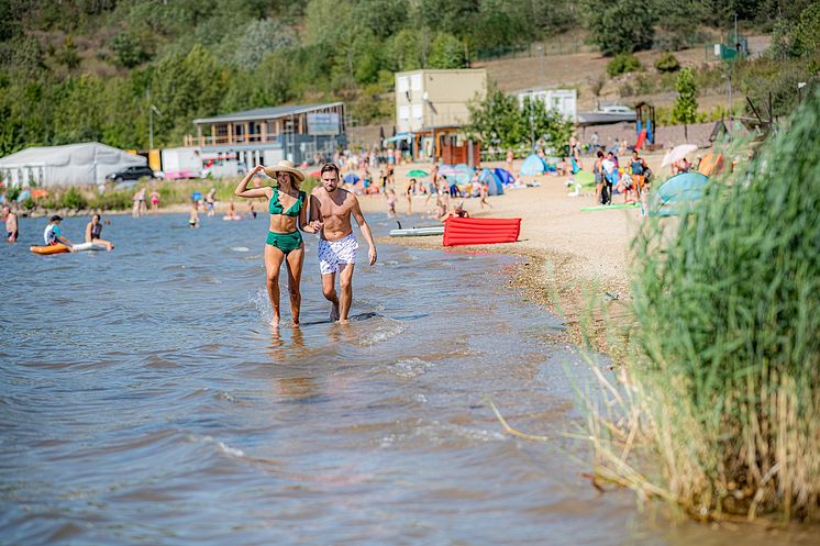 Stranden Lido Stöbnitz ved Geisteltalsee