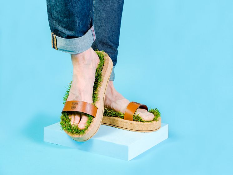 Somersby Grass Slippers pair