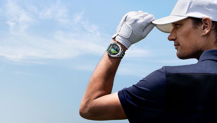 Huawei Watch Ultimate_creative shots_golf 3_EN_JPG_0828.jpg