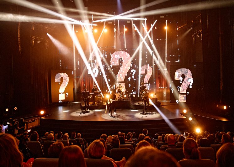 Shaka Loveless åbnede showet ved Kronprinsparrets Priser 2017