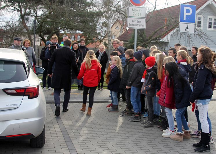 Elterhaltestelle Grundschule Am Blumenhag Bernau