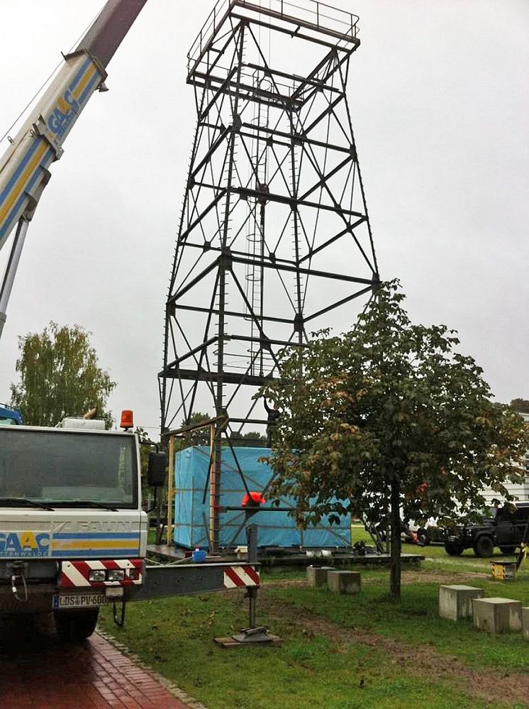 „Gläserner“ Container auf dem Campus der TH Wildau demonstriert Einsatz der Brennstoffzellentechnologie bei der Brandenburger Polizei