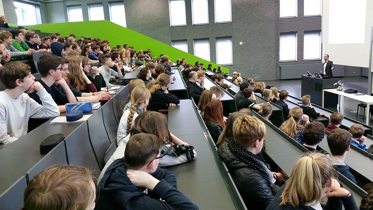 225 Brandenburger Schülerinnen und Schüler beim Zukunftstag an der Technischen Hochschule Wildau