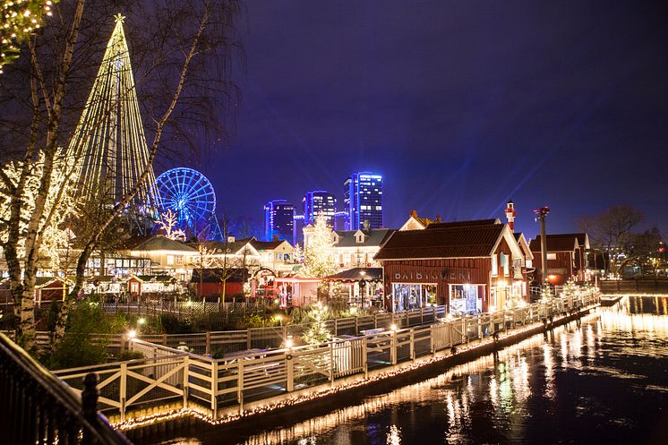 5 miljoner juleljus pryder Liseberg i julskrud