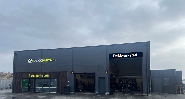 Åkra Dekksenter AS fasade