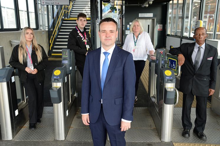 Stephen McPartland MP meets GTR lifesavers