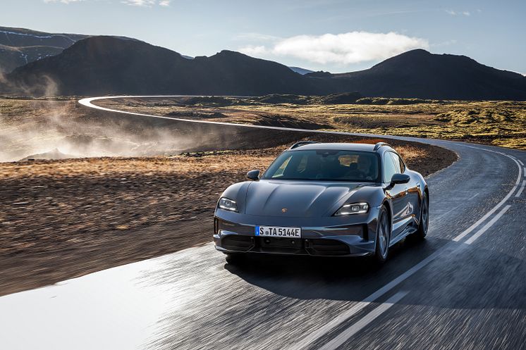 Porsche Taycan GTS Sport Turismo