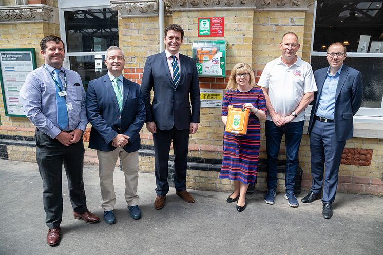 Heart restarter demo at Lewes station