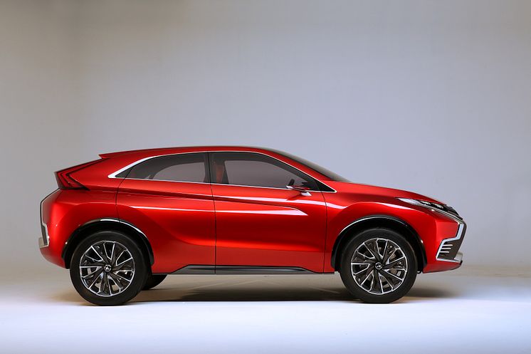 GMS 2015 XR-PHEV II ladbar hybrid