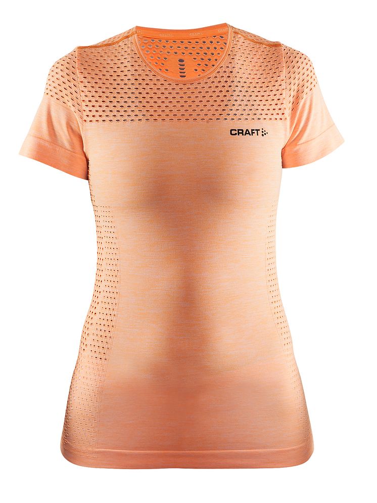 Core seamless tee, dam