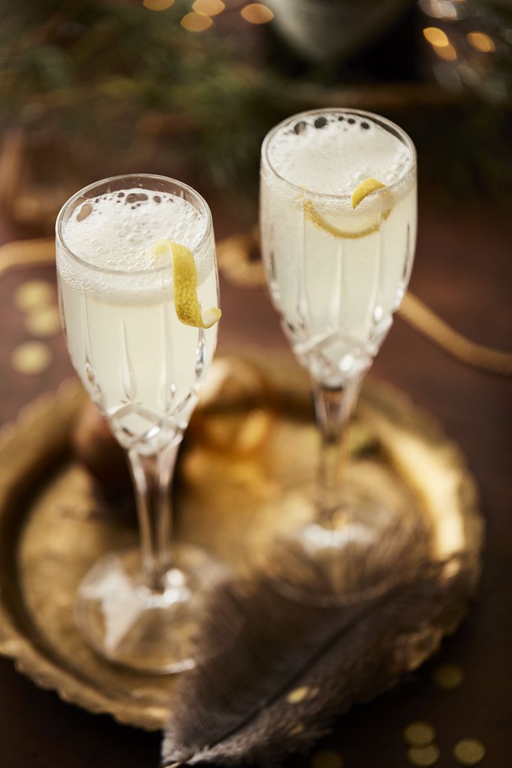 Hendrick's French 75_glasses