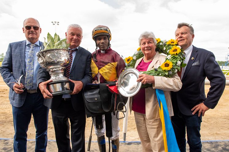 Svenskt Derby 2019: Seger för Red Cactus