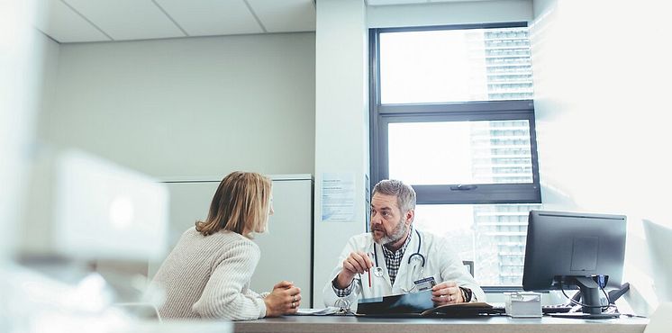 Motiv_Patientengespräch_iStock_jacoblund