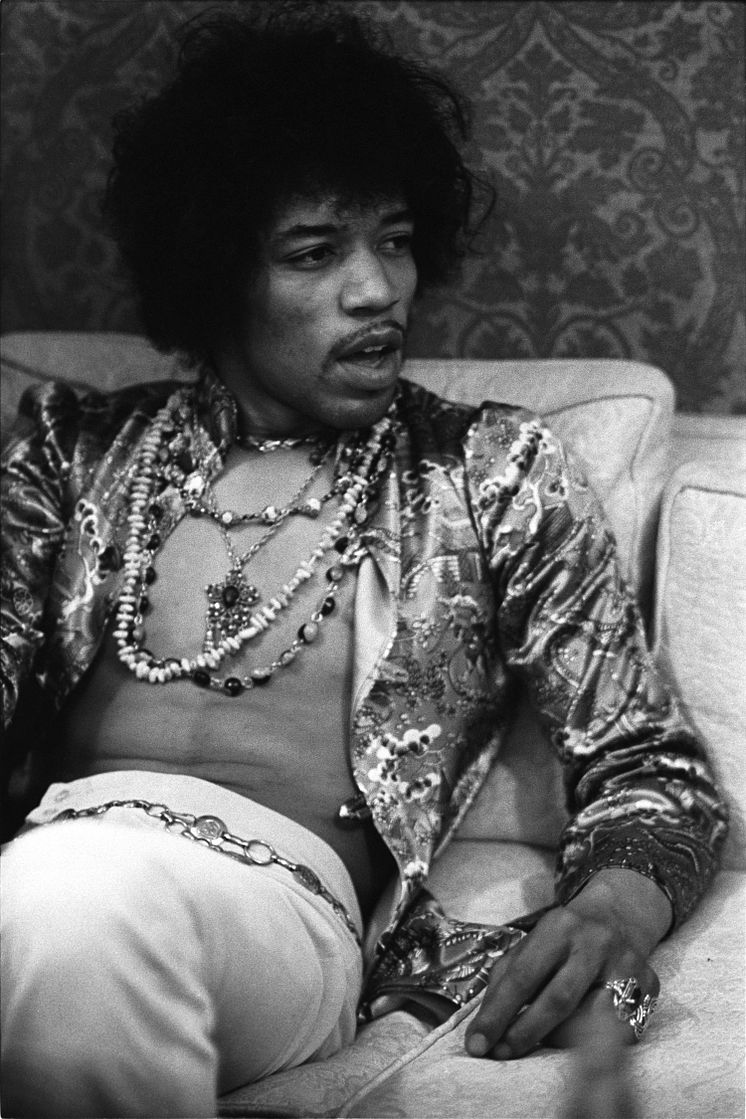 Jimi Hendrix, backstage at Hollywood Bowl, 18 augusti 1967.