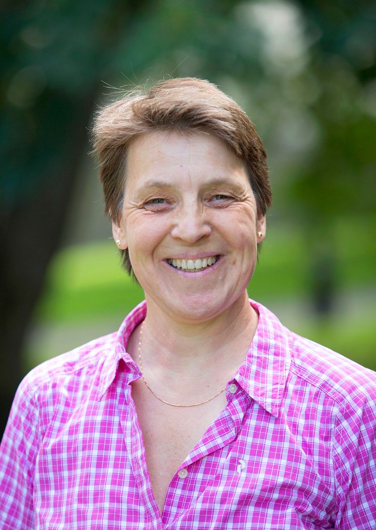 Helena Danielson, professor i biokemi vid institutionen för kemi och mottagare av Hjärnäpplet 2019.