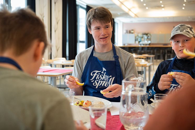 Juryen smaker seg frem til en vinner