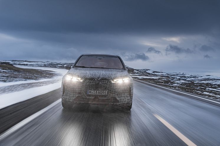 BMW iX i Norge