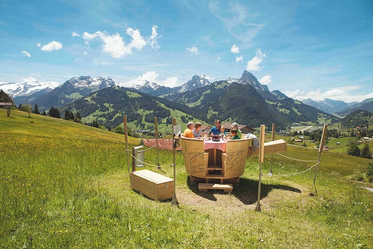 Fondue Caquelon auf Schlittmoos Gstaad