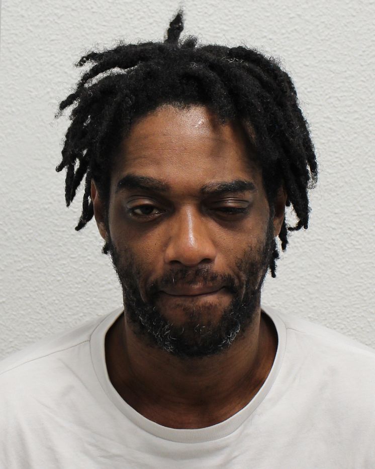 DAVID WALCOTT.jpg