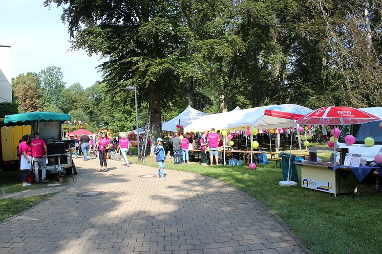 Tag der offenen Tür im Kinderhospiz: Bärenherz-Familienfest lockt mehr als 1.500 Besucher in den Kees’schen Park