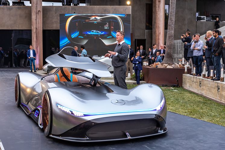 Vision EQ Silver Arrow 