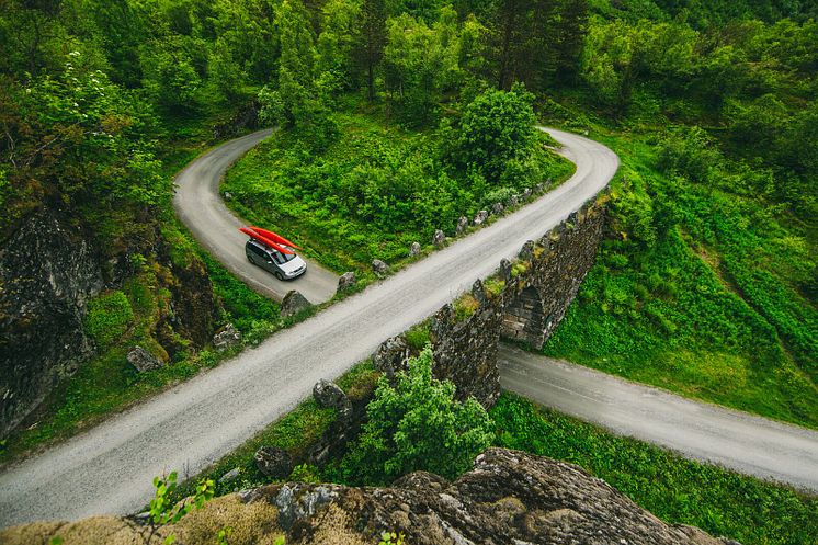 large-Knuten  Geiranger-Samuel Taipale - VisitNorway.com.jpg